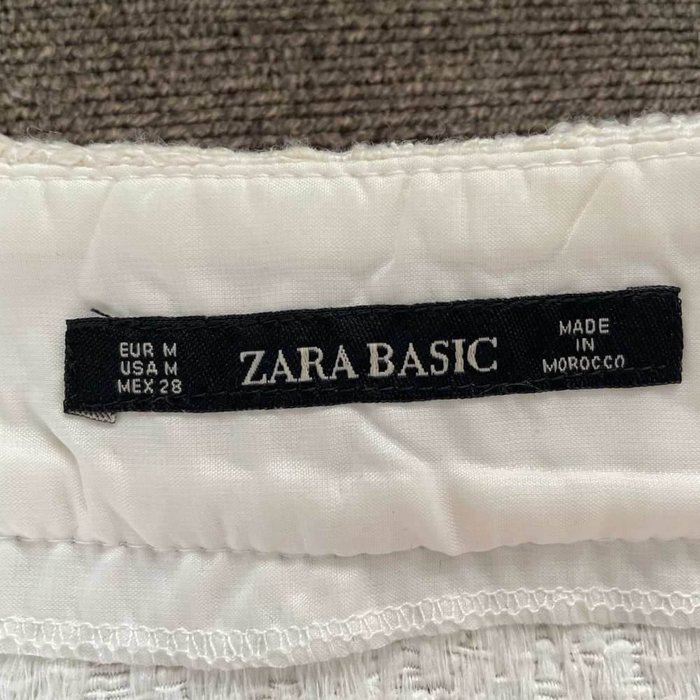 Zara Basic Ivory Miniskirt - Size Medium - image 4